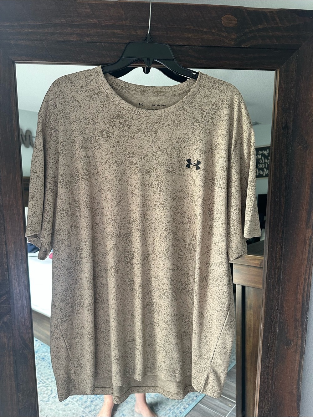 Under Armour Men’s Short Sleeve Crew Tee in Heathered Tan